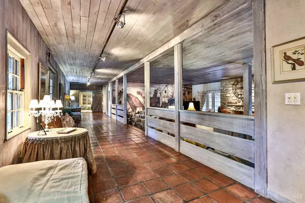 Indian Hill, OH 45243,7925 Spiritwood Ct