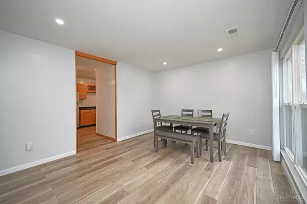 Sharonville, OH 45241,4194 Beavercreek Cir