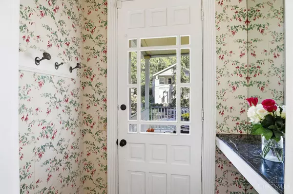 Cincinnati, OH 45226,3729 Sachem Ave