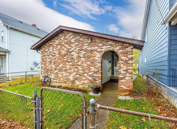 946 Corliss Ave, Hamilton, OH 45011