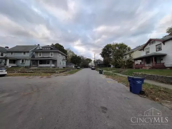 Dayton, OH 45405,2032 Eastview Ave