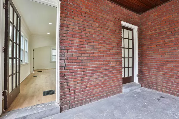 Cincinnati, OH 45229,634 Greenwood Ave