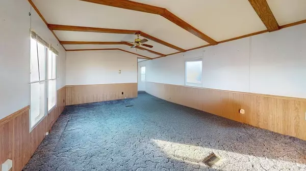 Peebles, OH 45660,17 S Nixon Ave