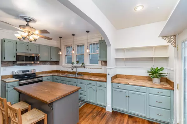 Williamsburg, OH 45176,129 S Third St