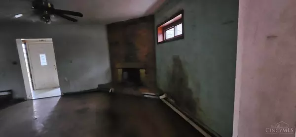 Green Twp, OH 45248,2710 Carroll Ave