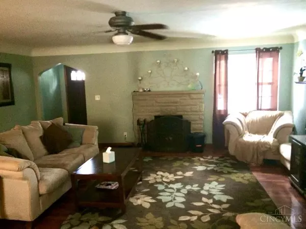 Madeira, OH 45243,6109 Kenwood Rd