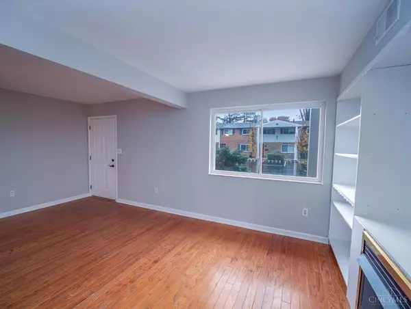 Sycamore Twp, OH 45236,7752 Montgomery Rd