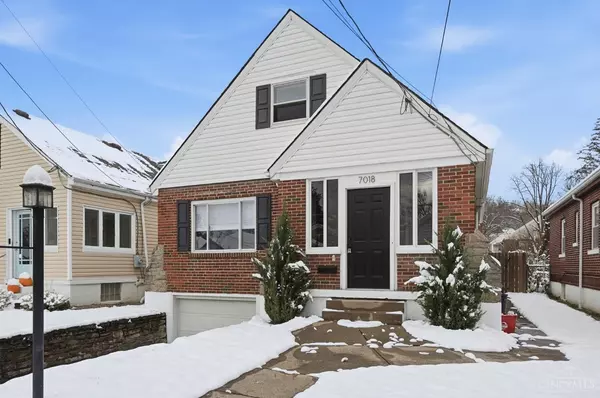 7018 Bramble Ave, Columbia Twp, OH 45227