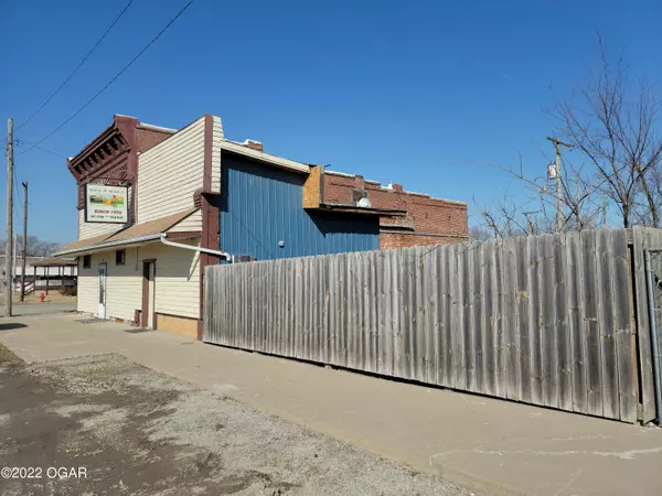 Cherokee, KS 66724,201 S Vine