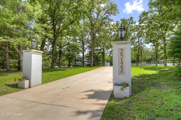 Webb City, MO 64870,25122 Gum Road
