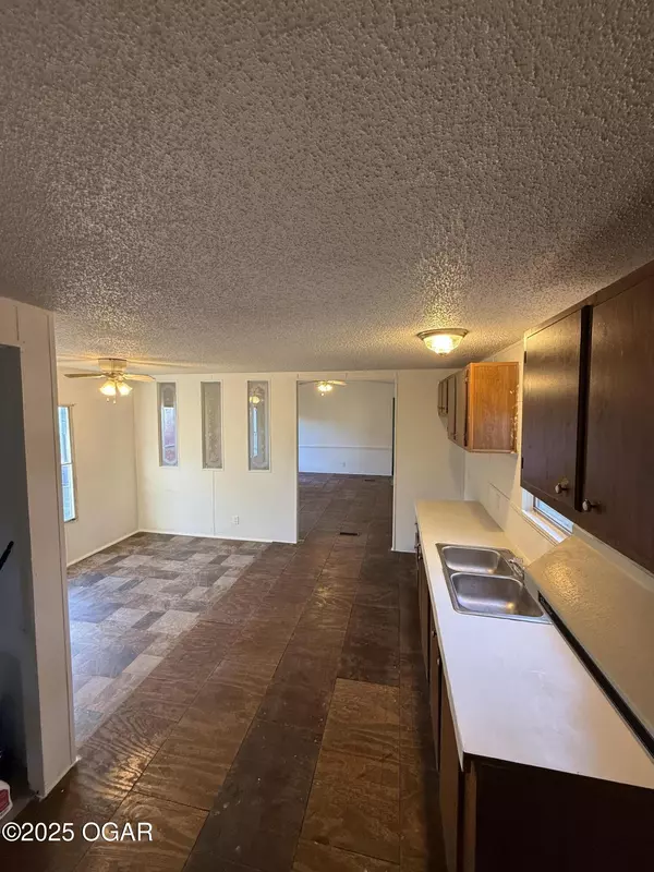 Vinita, OK 74301,827 E Tahlequah Avenue