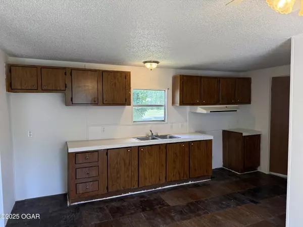 Vinita, OK 74301,827 E Tahlequah Avenue