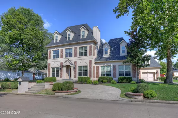 2801 E Clear Water Court, Joplin, MO 64801