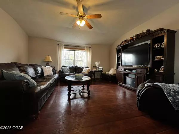 Webb City, MO 64870,1715 Kent Drive