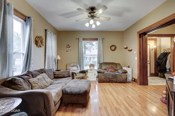 Webb City, MO 64870,1329 W Daugherty Street
