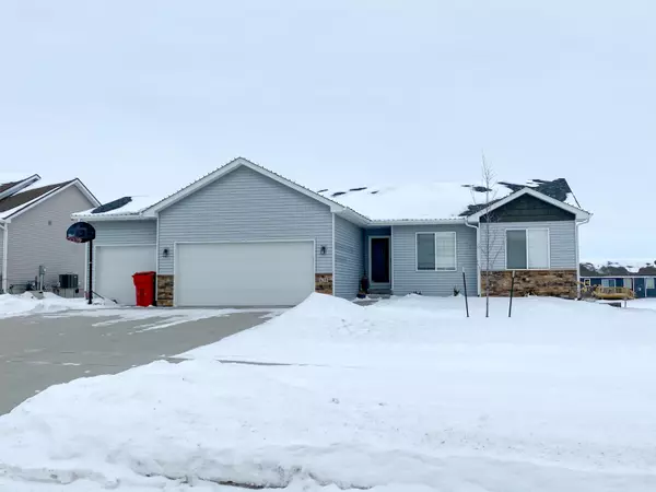 428 W Centennial DR, Huxley, IA 50124