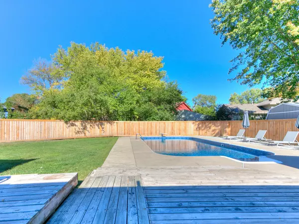 Ames, IA 50014,903 Mesa Verde PL