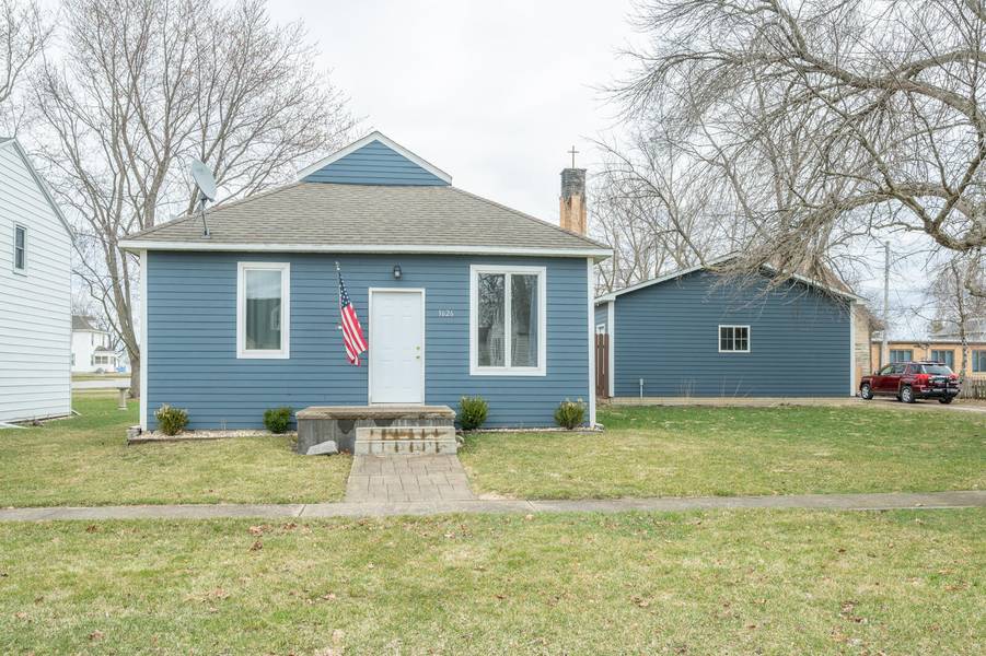 1626 Desota ST, Ellsworth, IA 50075