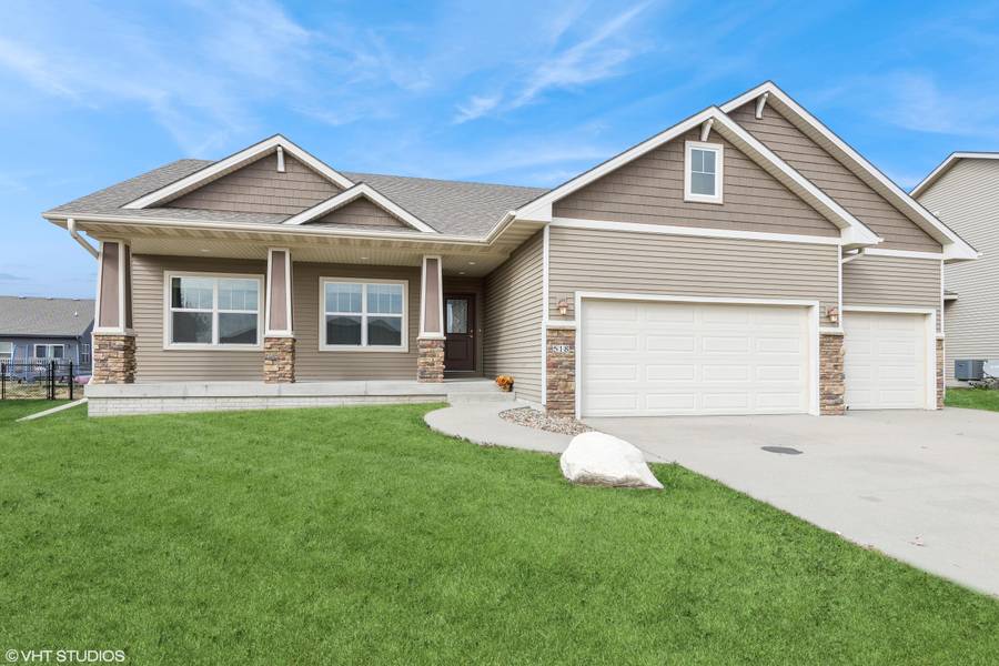 518 SW 40th ST, Ankeny, IA 50023