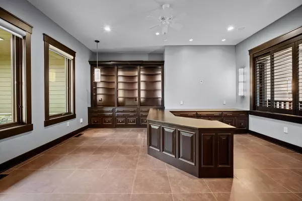 Ames, IA 50014,4300 Timber Ridge DR