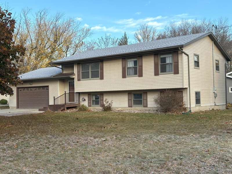 1005 4th AVE N, Humboldt, IA 50548