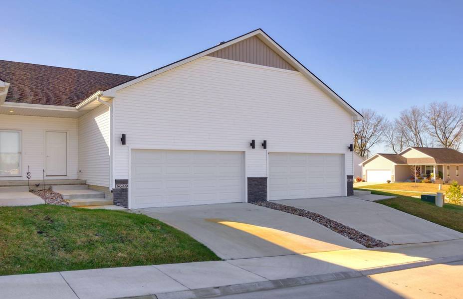 5649 Ponderosa DR, Pleasant Hill, IA 50327