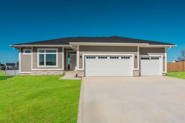 204 11th ST NW, Bondurant, IA 50035