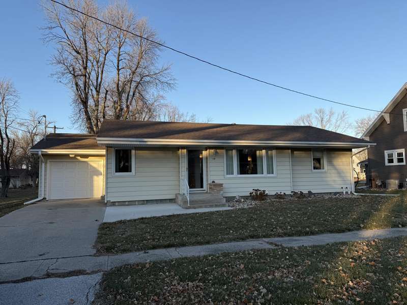 308 4th ST, Lytton, IA 50561