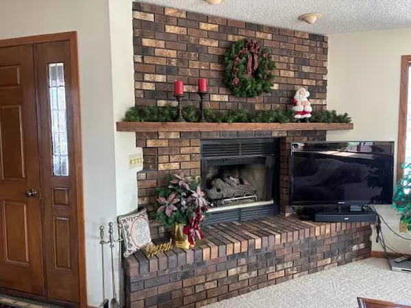 Ames, IA 50014,1301 Florida