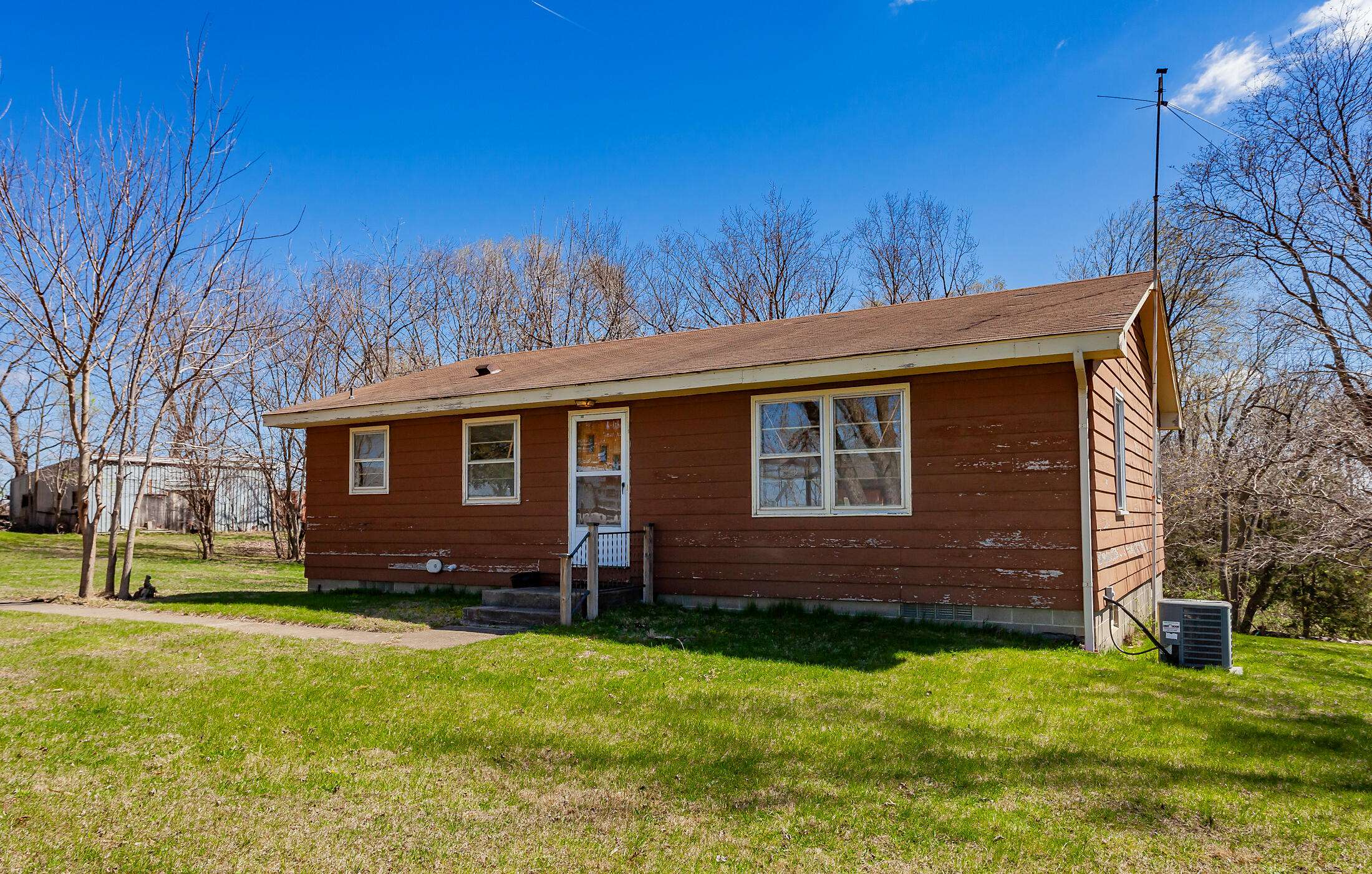 3932 S US Highway 69, Ames, IA 50010