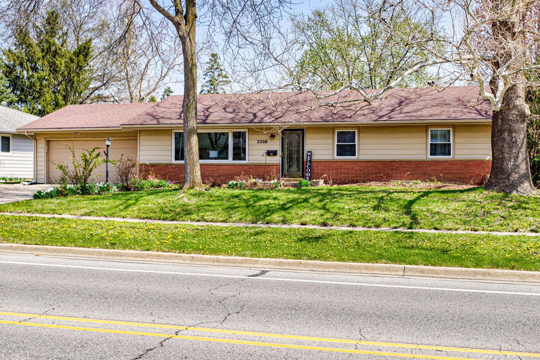 2208 Duff AVE, Ames, IA 50010