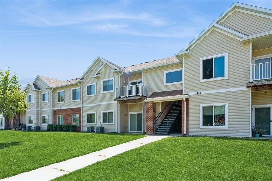 1825 SW White Birch CIR ##10, Ankeny, IA 50023