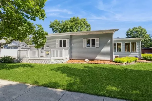 Story City, IA 50248,915 Cedar ST