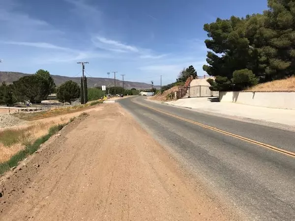 Quartz Hill, CA 93536,4652 Quartz Hill Rd