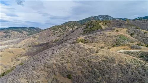 Tehachapi, CA 93561,21680 St Moritz PL