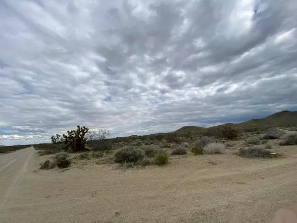 Montiverde RD, Rosamond, CA 93560