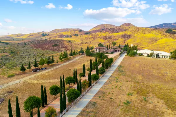 Leona Valley, CA 93551,11043 Elizabeth Lake RD