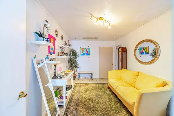 Quartz Hill, CA 93536,4855 Columbia WAY