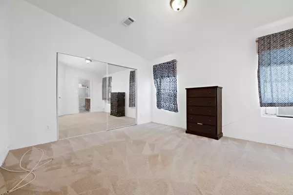 Rosamond, CA 93560,2430 Grandview Terrace