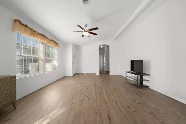 Rosamond, CA 93560,2430 Grandview Terrace