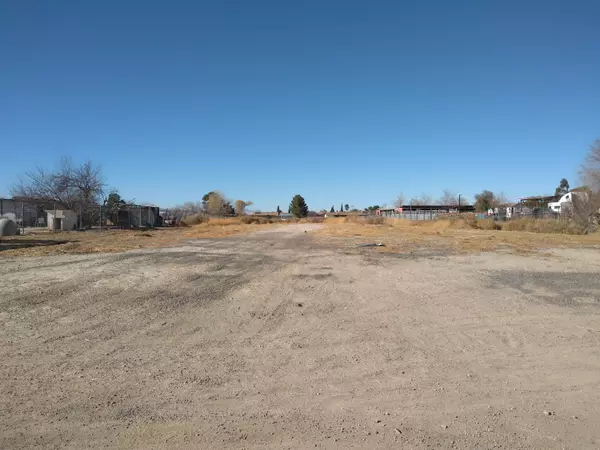 152nd Street East, Lake Los Angeles, CA 93591