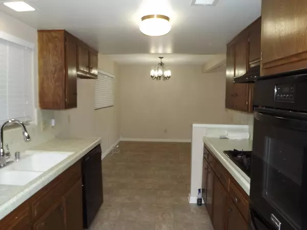 Quartz Hill, CA 93536,4010 W Avenue L6