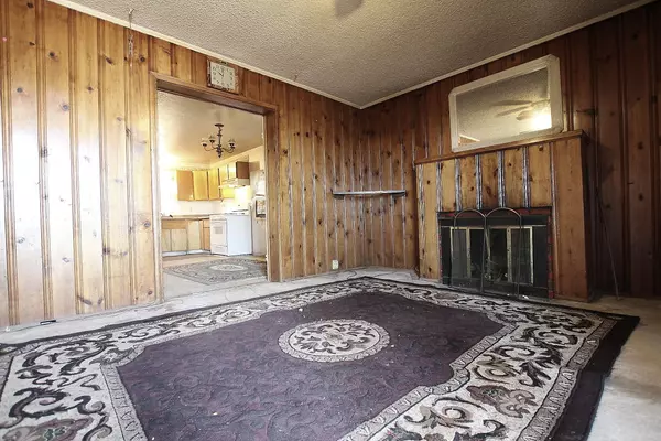 Rosamond, CA 93560,2078 Poplar ST