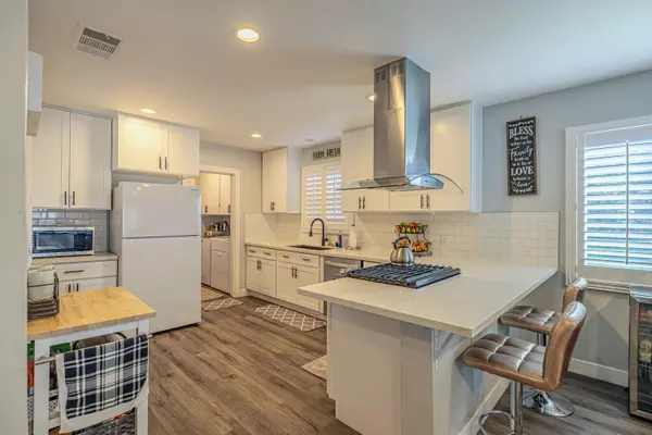 4712 W Avenue M8, Quartz Hill, CA 93536