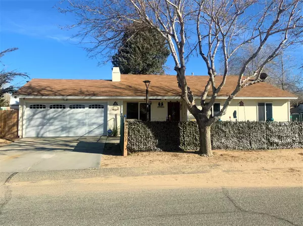 40602 E 171st ST, Lake Los Angeles, CA 93535