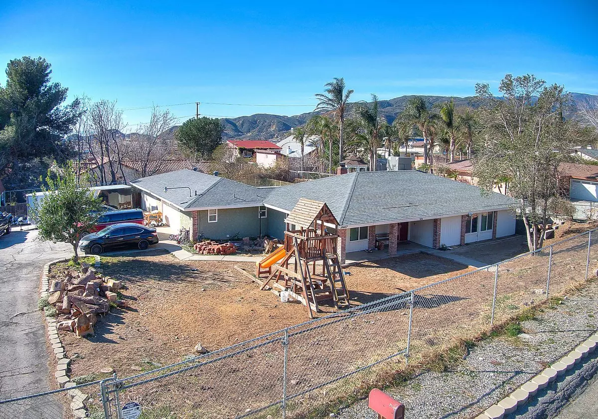 San Bernadino, CA 92407,18487 Grandview AVE