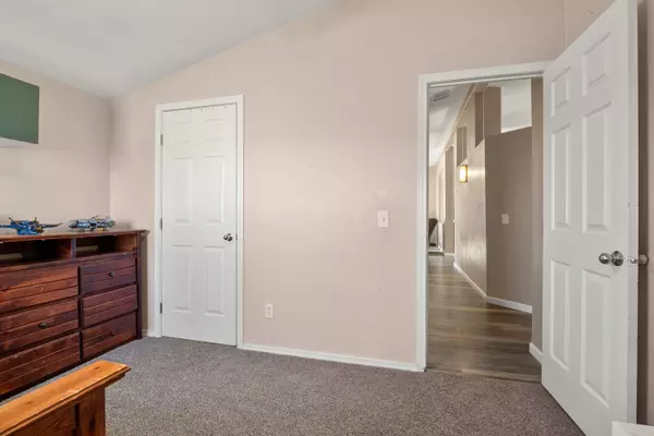 Rosamond, CA 93560,16521 W Ave A