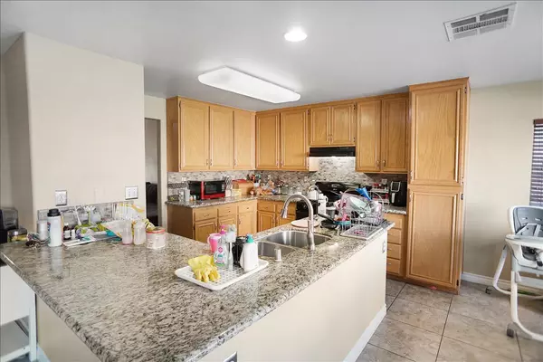 Rosamond, CA 93560,3367 Whisper Sands AVE