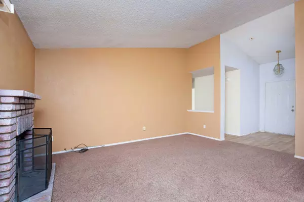 Rosamond, CA 93560,3313 Marlene CT