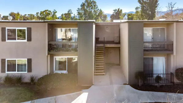 25746 Player DR #Unit Q6, Santa Clarita, CA 91355